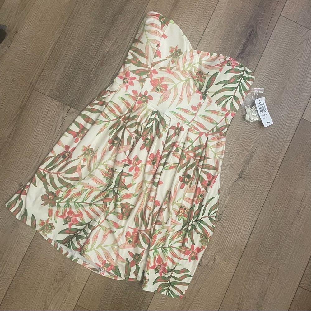 Tropical print strapless dress
